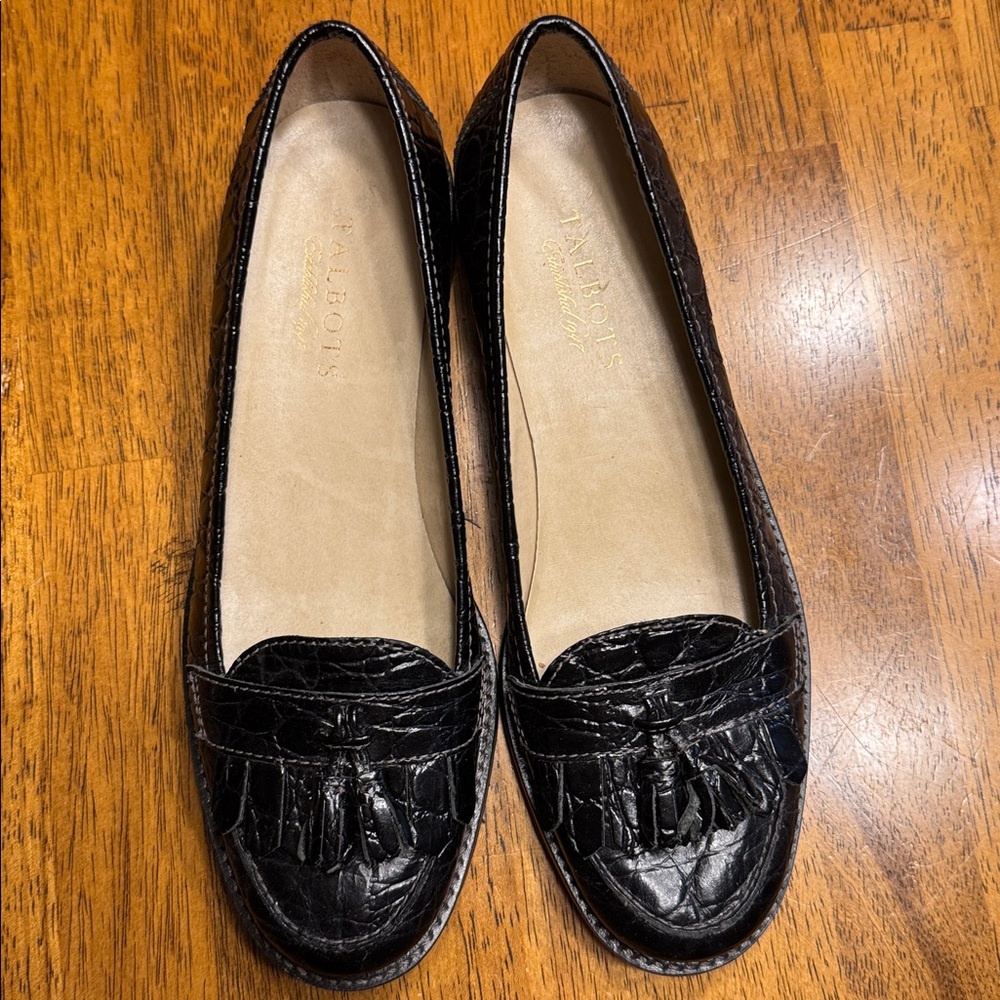 Talbots Black Textured Loafers for Women. Size 6.5 B - Picture 2 of 8